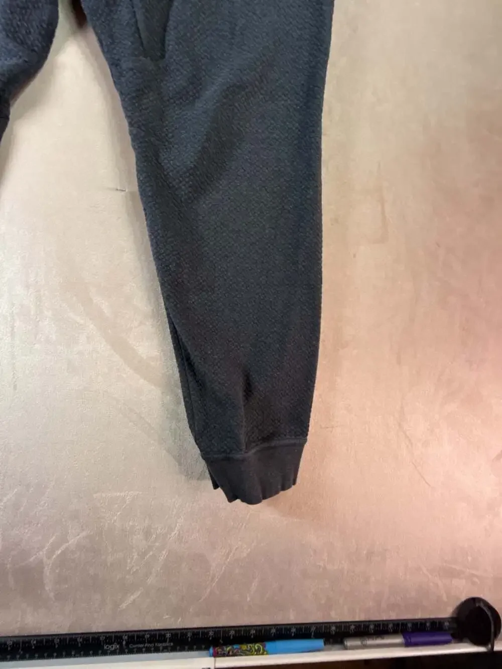 Lululemon Men's At Ease Textured Cotton-Blend Jogger Pants large